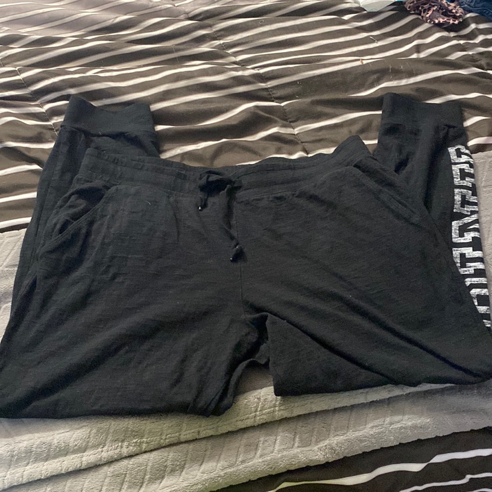 VS PINK JOGGER